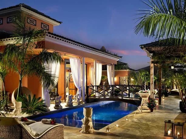 Royal Garden Villas and Spa