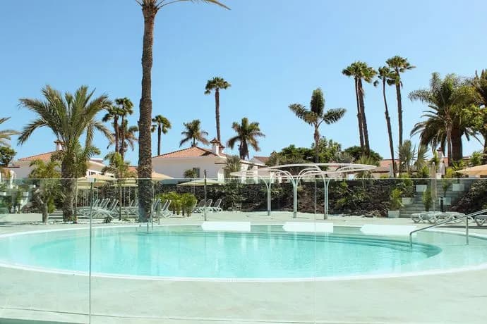 LIVVO Dunagolf Suites