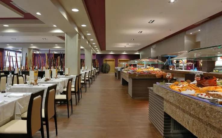 Elba Carlota Beach & Golf Resort