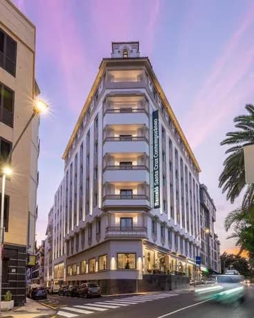Occidental Santa Cruz Contemporáneo