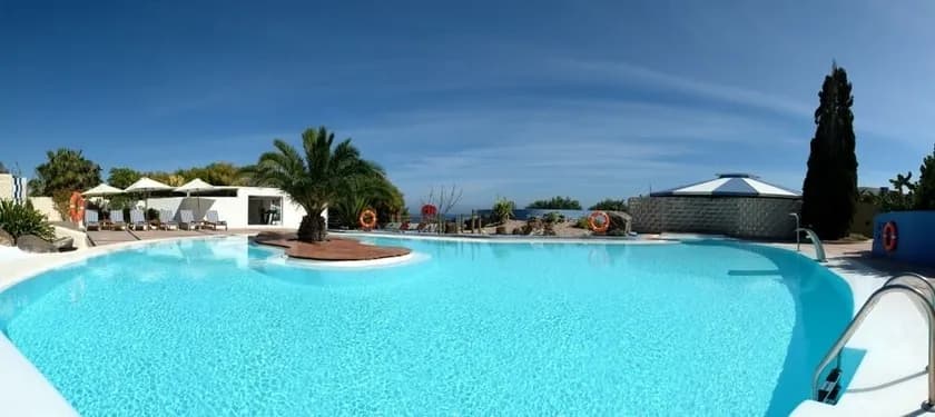 LIVVO Risco del Gato Suites