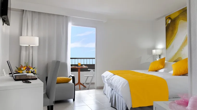 Servatur Waikiki