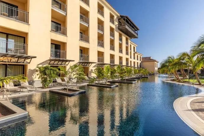 Unique Club at Lopesan Costa Meloneras Resort